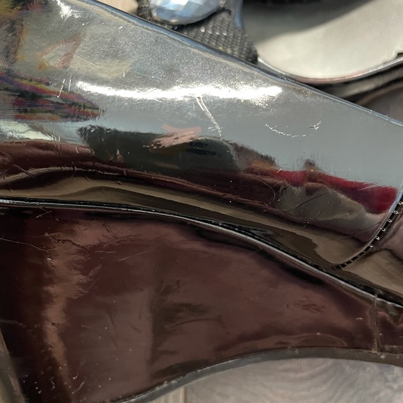 Lindsay Phillips changeable patent wedge - Picture 5 of 13